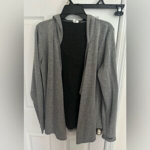 Cable & Gauge Women’s Gray Long Sleeve Cardigan Large